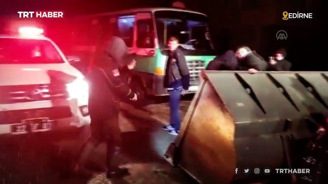 Trakya sular altında: Dereler taştı, mahsur kalanlar kurtarıldı