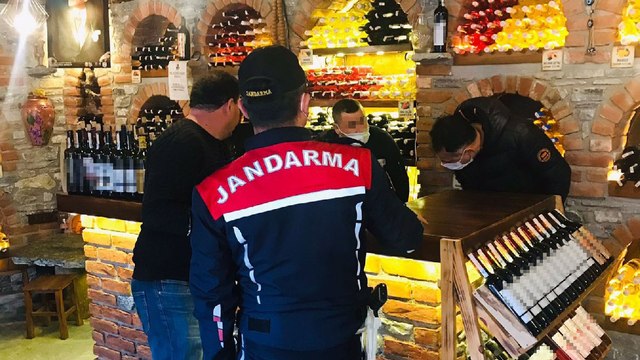 Yılbaşı öncesi jandarmadan uyuşturucu ve sahte içki operasyonu