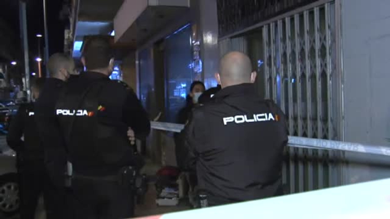 La Policía investiga el hallazgo de dos cadáveres dentro de un bar en Parla (Madrid)