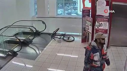 ABD'de polisin 14 yaşındaki çocuğu vurarak öldürdüğü anların görüntüleri yayınladı