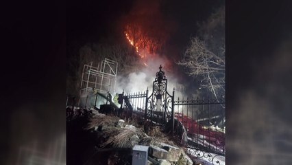 강원 춘천에서 산불 발생...주택 화재 후 옮겨붙어 / YTN