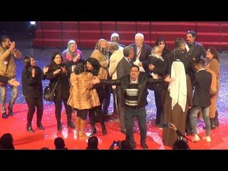 بالزغاريد ودموع.. أبطال الطوق والأسورة يحتفلون بجائزة المسرح العربي