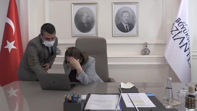 GAZİANTEP - Gaziantep Büyükşehir Belediye Başkanı Şahin, AA'nın Yılın Fotoğrafları oylamasına katıldı