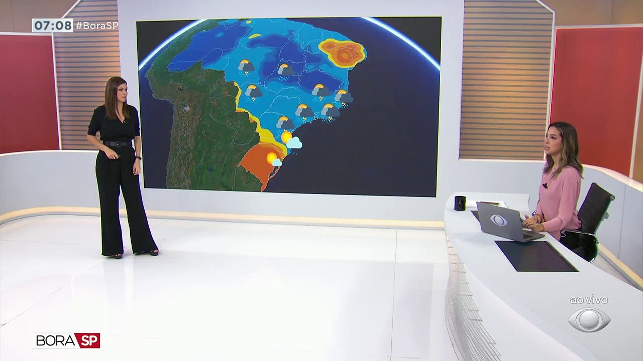 Temporais causaram transtornos na região metropolitana de São Paulo. Ruas alagadas, pessoas ilhadas e estação de trem com o serviço interrompido.