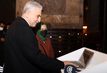 Albayrak Grubu Üst Yöneticisi Prof. Dr. Ömer Bolat, AA'nın "Yılın Fotoğrafları" oylamasına katıldı