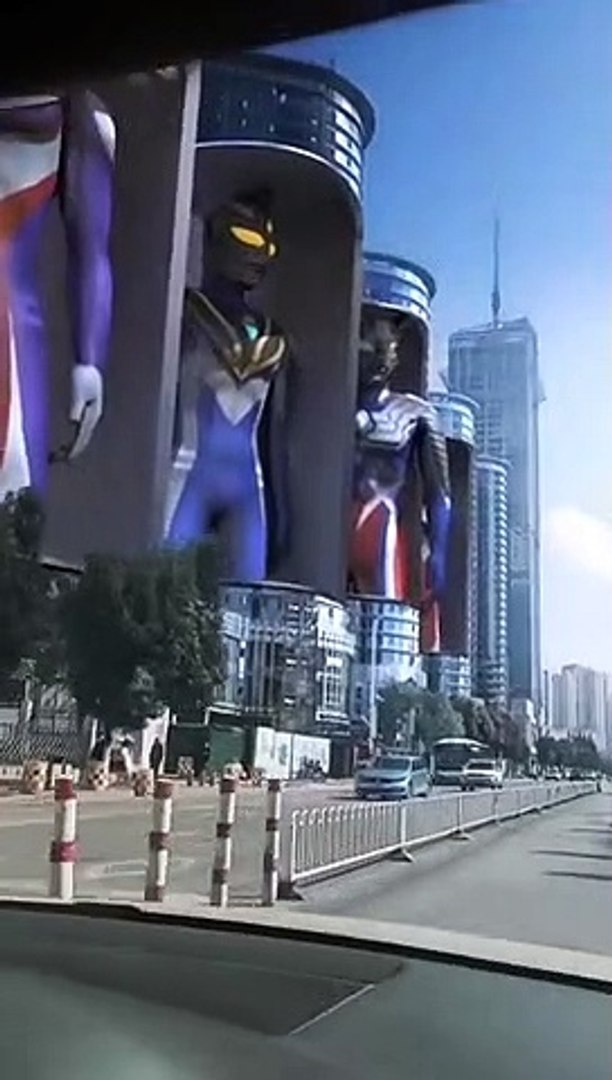 Metaverse reklamı görenleri şaşırttı! 3 boyutun böylesi…