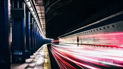 ...وعلم من الدهشة لأن كل حدث يحمل لونا نقدم...