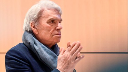 FEMME ACTUELLE - “J’ai l’air d’avoir 100 ans” : Bernard Tapie se confie sur son lourd traitement contre le cancer