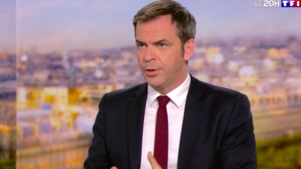 FEMME ACTUELLE - Covid-19 : comment se faire vacciner si je pars en vacances d’été ? Olivier Véran répond