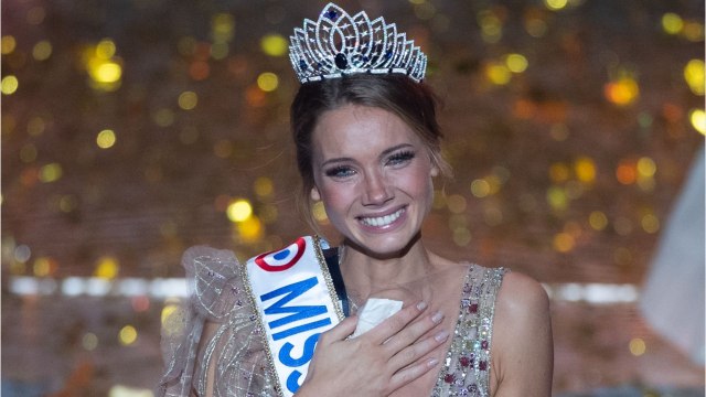 FEMME ACTUELLE - Amandine Petit : cette habitude étonnante qu’elle a adoptée en Floride