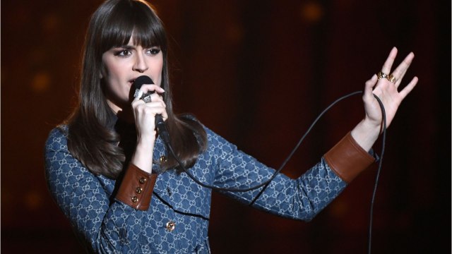 FEMME ACTUELLE - Je pense à une vengeance : pourquoi Clara Luciani garde une rancune tenace envers Julien Doré