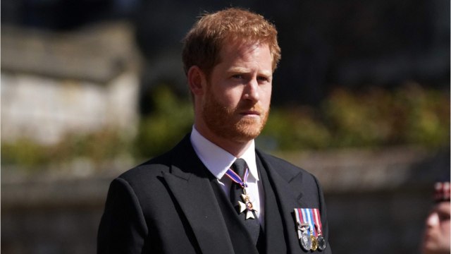 FEMME ACTUELLE - Prince Harry : cet accueil glacial que lui a réservé la famille royale à son retour en Angleterre