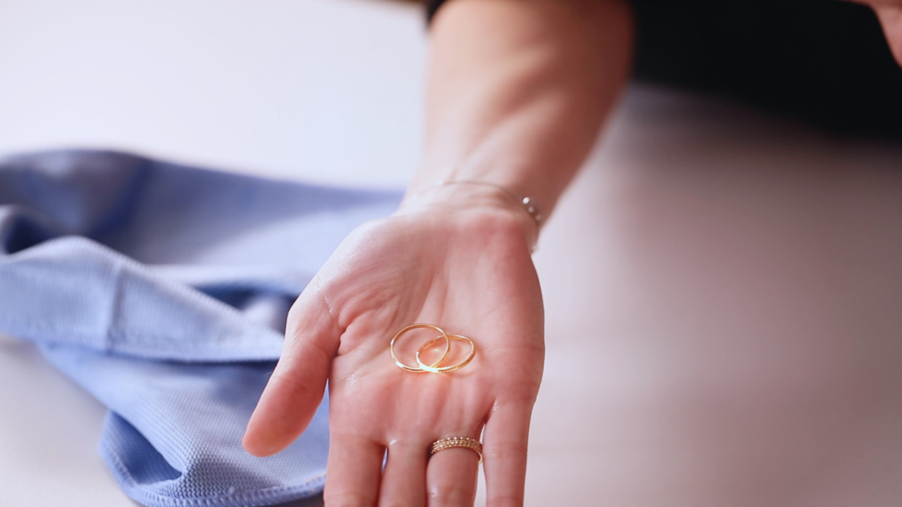 Comment nettoyer des bijoux en argent avec des méthodes naturelles ? :  Femme Actuelle Le MAG