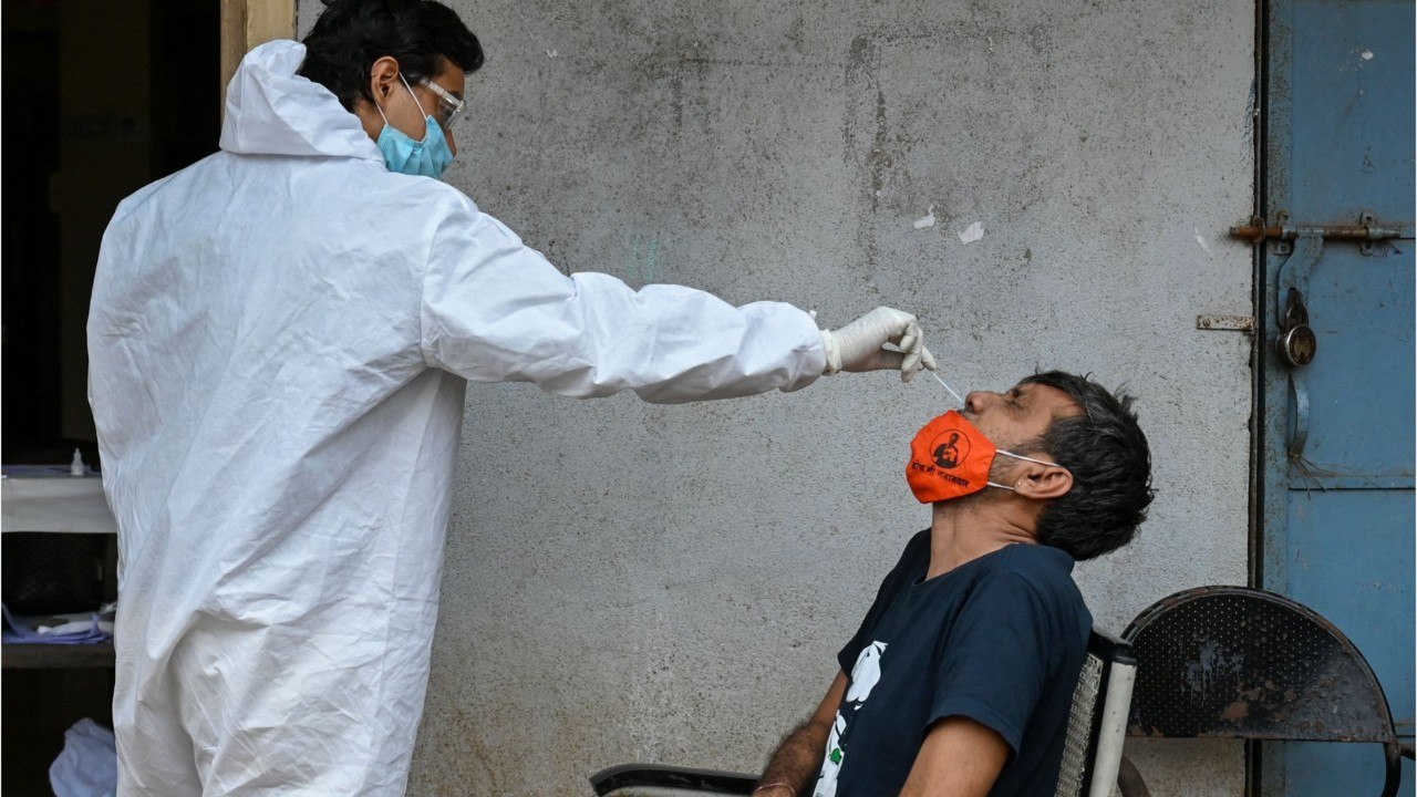 FEMME ACTUELLE - Autotests Covid-19 : le gros coup de gueule de la grande distribution privée de vente