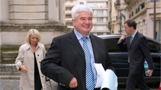 FEMME ACTUELLE - Eric Raoult est mort : 5 choses que vous ne saviez pas sur l’ancien ministre