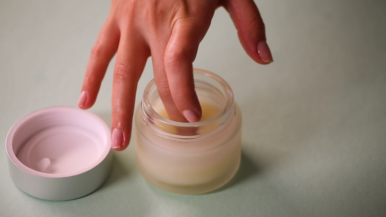 FEMME ACTUELLE - Crème nourrissante pour les mains