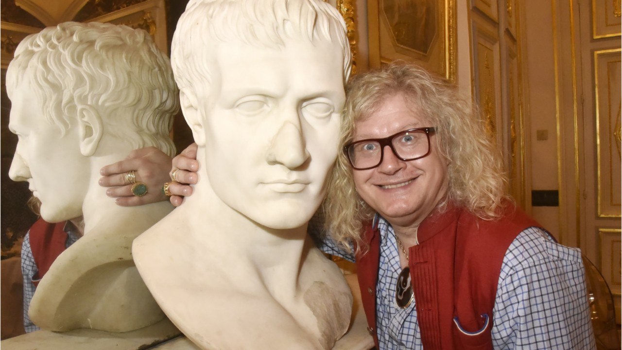 FEMME ACTUELLE - Pierre-Jean Chalençon : sa sortie sur les ministres "de l'humour" ? M6 dévoile l'intégralité de ses propos