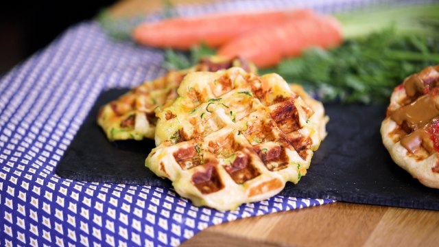 FEMME ACTUELLE - Sa madeleine : Elodie Gossuin et les gaufres liégeoises de sa maman