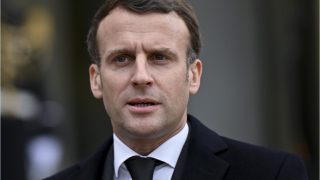 FEMME ACTUELLE - Emmanuel Macron contredit les annonces de Jean Castex : Le mot confinement n'est pas adapté