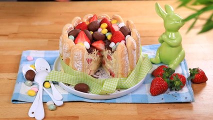 La charlotte aux fraises et au chocolat blanc