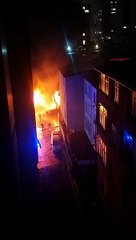 Küçükçekmece'de korkutan yangın