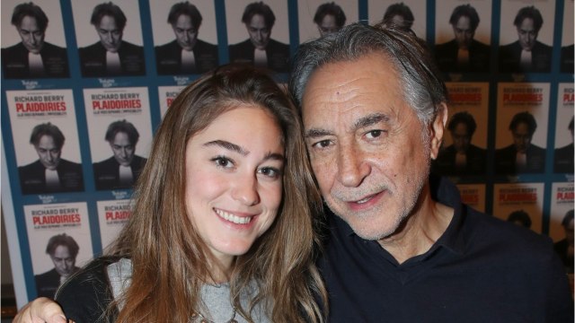 FEMME ACTUELLE - Richard Berry accusé d'inceste : sa fille Josephine Berry change de look et poste un mystérieux message