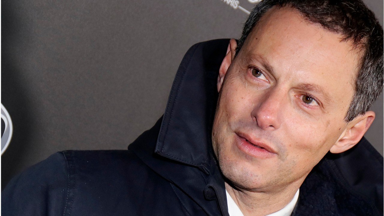 FEMME ACTUELLE - Marc-Olivier Fogiel papa : il dévoile une rare photo de ses deux filles