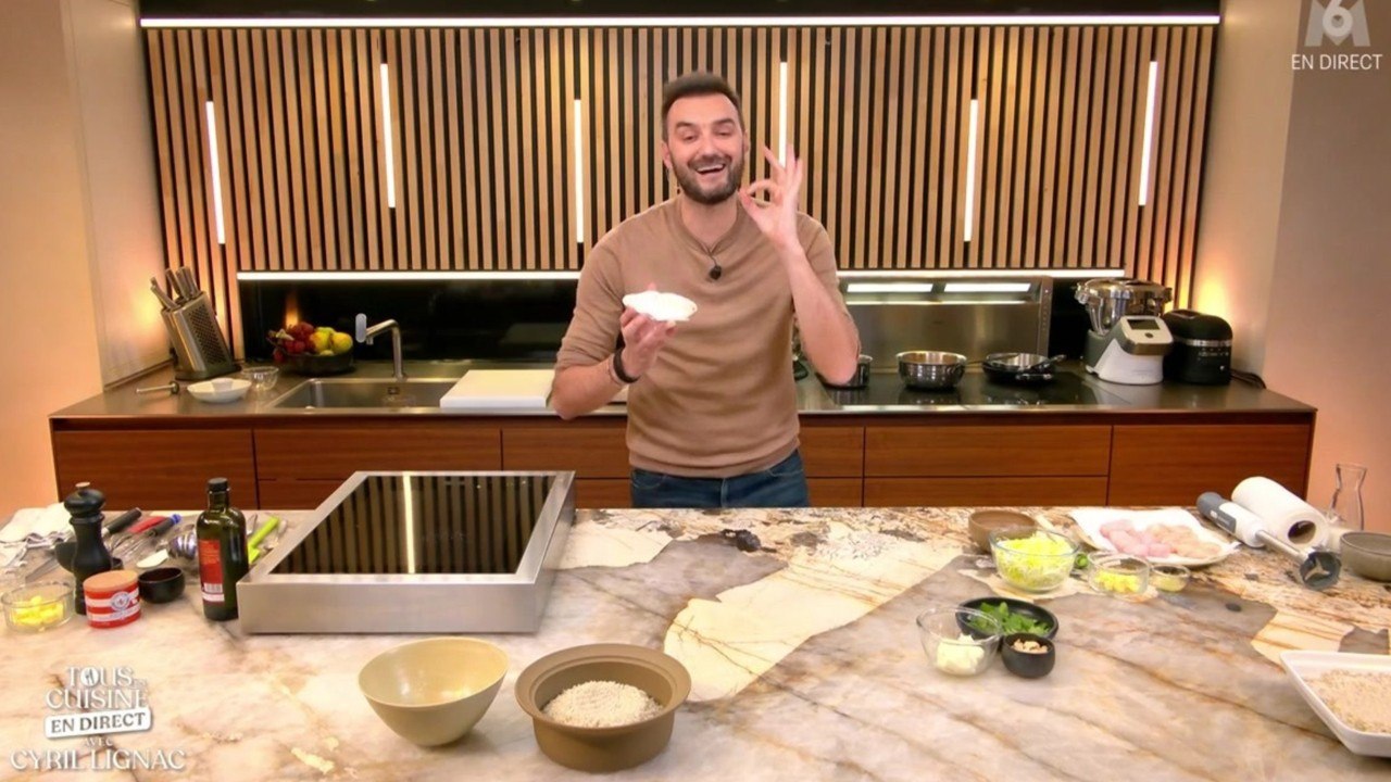 FEMME ACTUELLE - “Tous en cuisine” : Cyril Lignac écoute les recommandations de son invitée… et change sa recette en direct !