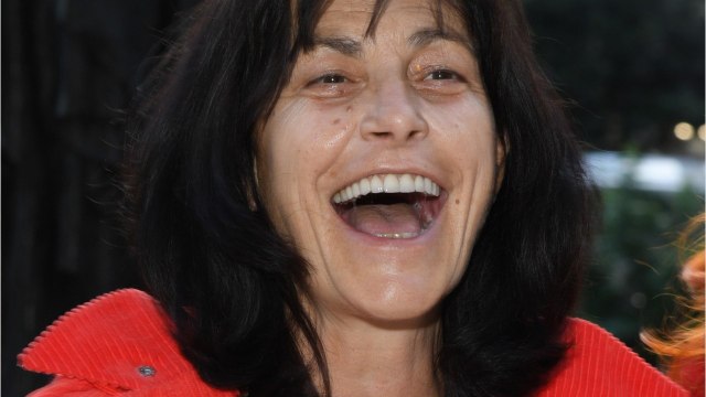 FEMME ACTUELLE - Lio craque et se dévoile seins nus dans Les reines du shopping