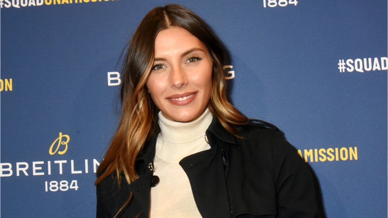 FEMME ACTUELLE - "Une bonne bouffée d’amour" : Camille Cerf souriante après sa rupture avec Cyrille