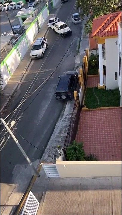 Ce conducteur n'a pas le compas dans l'oeil... bim