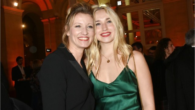 FEMME ACTUELLE - Miss France 2021 : Quand Alexandra Lamy compare sa fille aux candidates