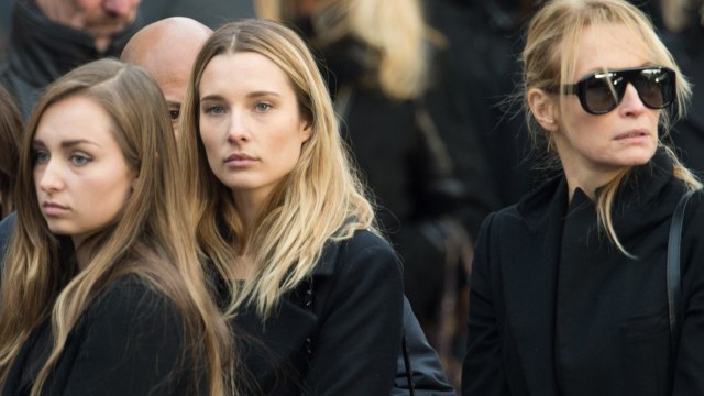 FEMME ACTUELLE - Johnny Hallyday : ce qu’il a transmis à ses petites-filles, Emma et Ilona Smet