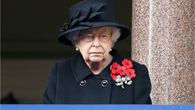 FEMME ACTUELLE - Elizabeth II et le prince Philip vont être vaccinés contre la Covid-19 publiquement
