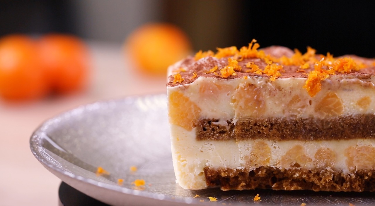 Tiramisu Fruit De La Passion Cyril Lignac Tous en cuisine" : la recette du tiramisu aux fruits de la passion de Cyril  Lignac : Femme Actuelle Le MAG