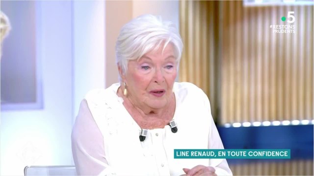 FEMME ACTUELLE - Line Renaud et Brigitte Macron : ce rituel adorable que les deux amies ne manquent jamais