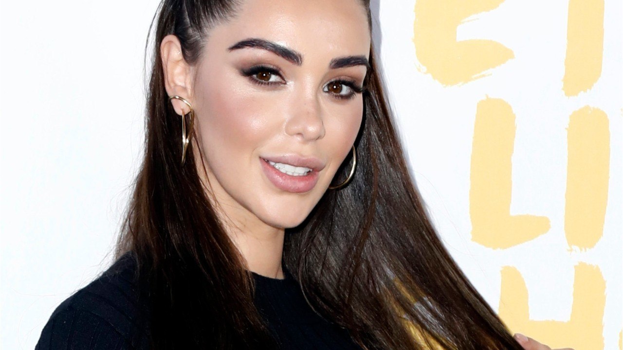 FEMME ACTUELLE - Nabilla, en maillot de bain, dévoile un cliché adorable avec son fils Milann