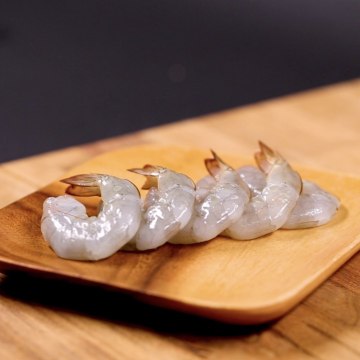 CUISINE ACTUELLE - Coup de pouce : Comment décortiquer une gambas