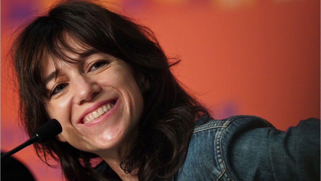 FEMME ACTUELLE - Charlotte Gainsbourg, fière, célèbre le 18e anniversaire de sa fille Alice sur Instagram