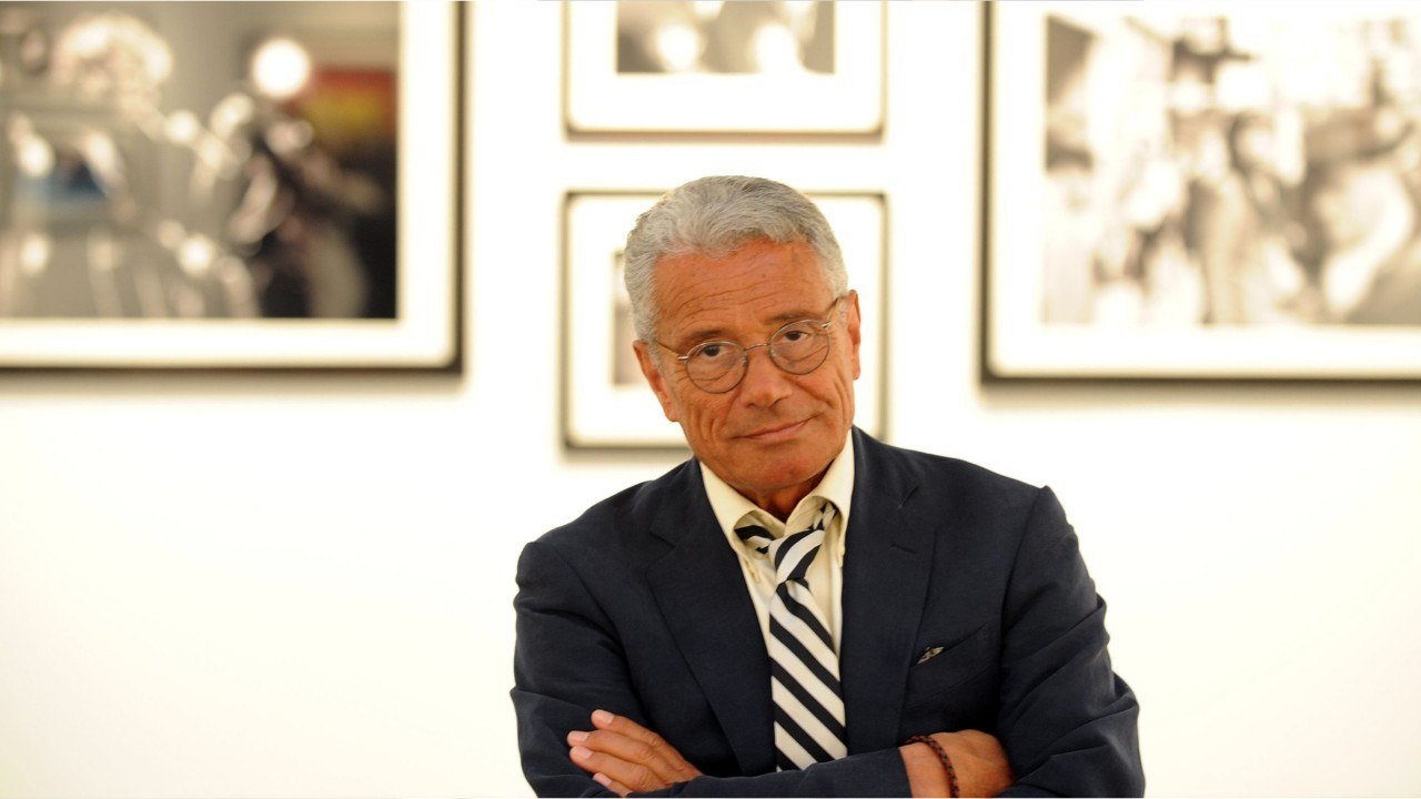 FEMME ACTUELLE - "Il me propose d'aller voir un porno" : l'étrange première rencontre entre Henri Salvador et son fils (1)