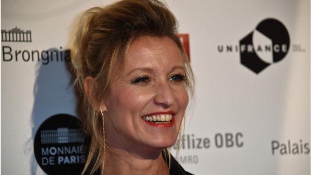 FEMME ACTUELLE - Alexandra Lamy qui publie une photo trop mignonne de sa fille (vous la reconnaissez ?)