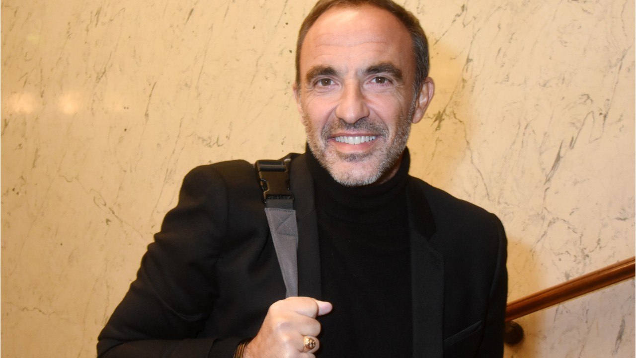 FEMME ACTUELLE - 50’ inside : Nikos Aliagas gêné après une remarque osée d’Iris Mittenaere