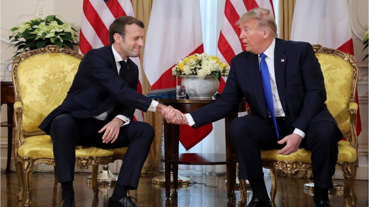 FEMME ACTUELLE - Oups ! Emmanuel Macron qualifié de “Premier ministre” par Donald Trump (1)