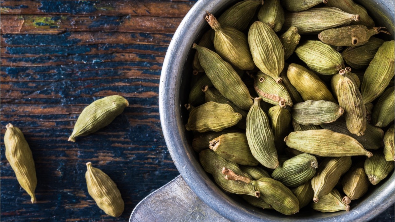 Cardamome verte en poudre - mesZépices - Achat, utilisation et recettes