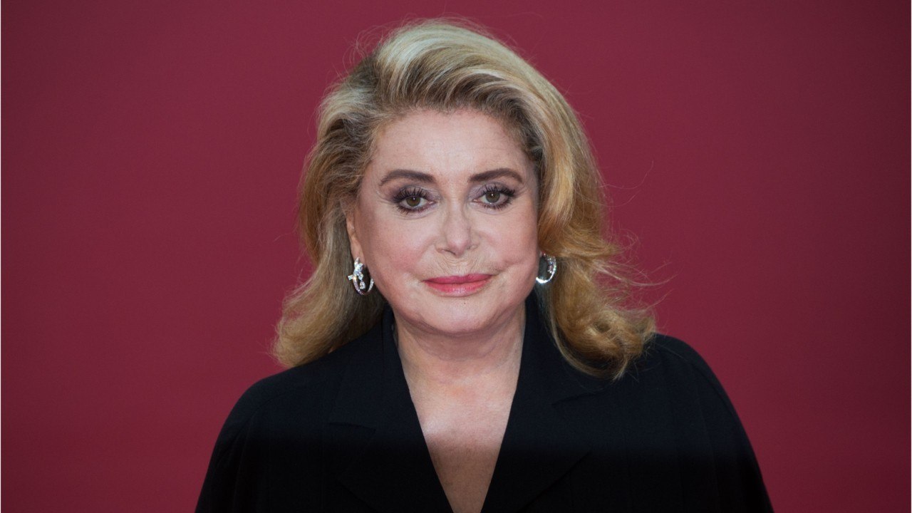 FEMME ACTUELLE - Bernard Montiel dézingue Catherine Deneuve : "Je la trouve extrêmement désagréable"