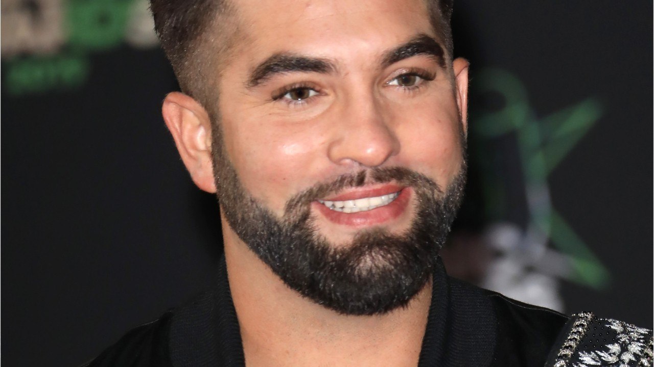 FEMME ACTUELLE - Kendji Girac dort encore dans sa caravane : “Je vis toujours comme un gitan”