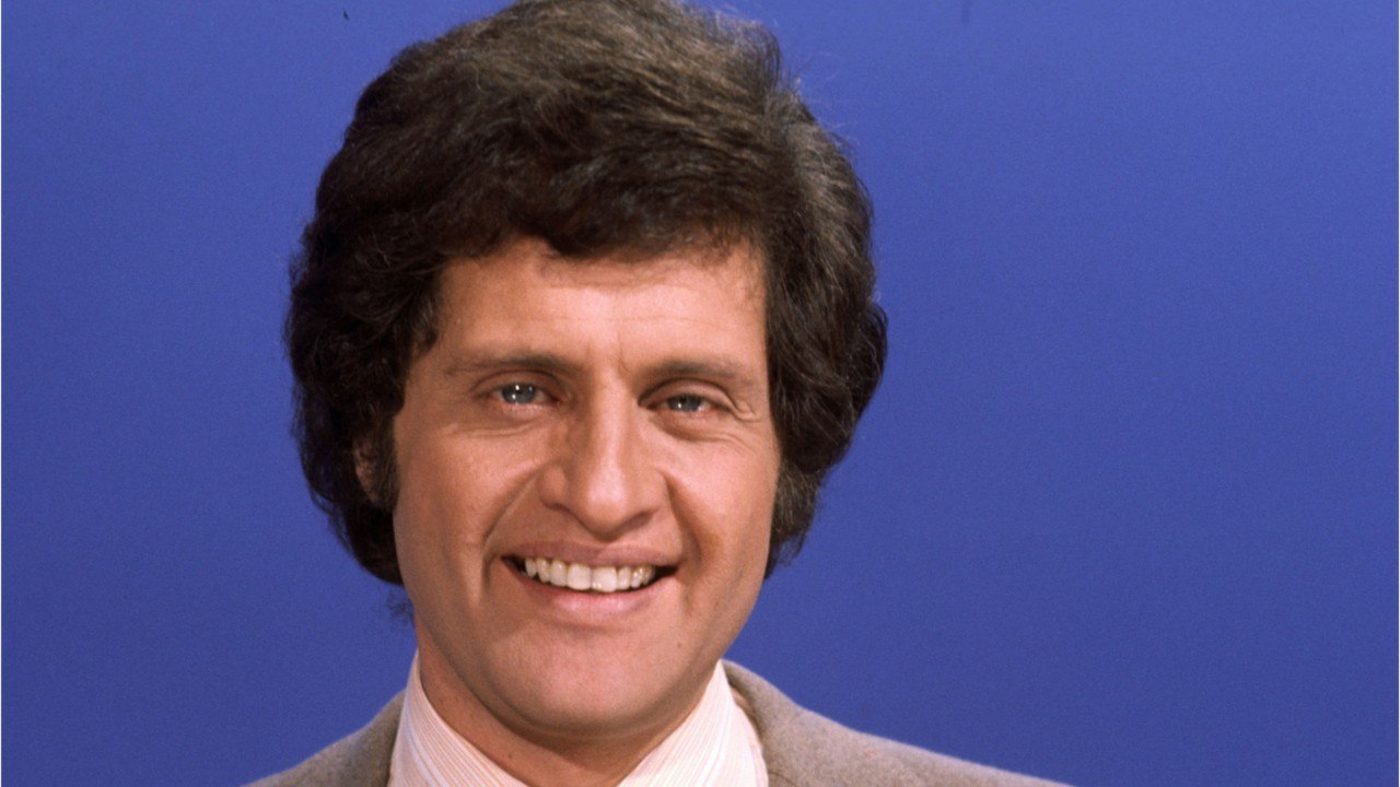 FEMME ACTUELLE - Joe Dassin : 40 ans après sa mort, que deviennent ses fils Jonathan et Julien ?