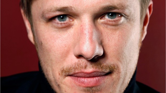 FEMME ACTUELLE - Jean-Edouard Lipa (Loft Story) sauvé de l’amputation ? Il donne de ses nouvelles