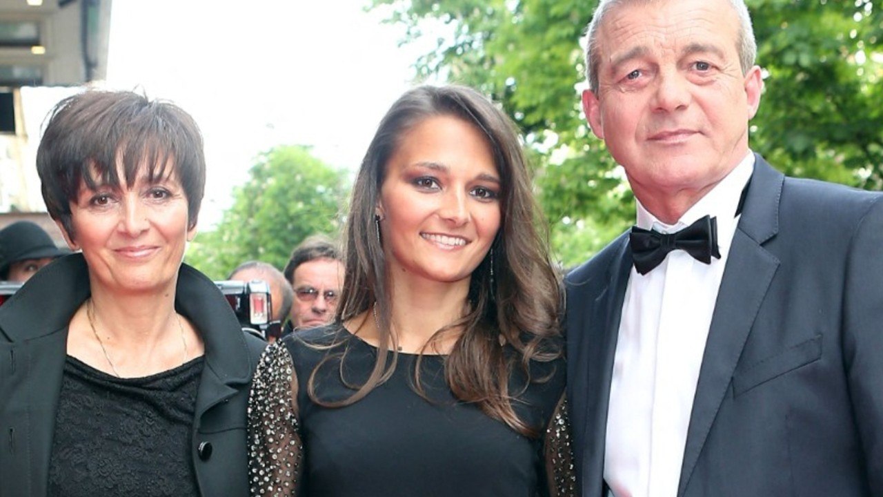 FEMME ACTUELLE - Gregory Lemarchal : que devient Leslie, sa petite sœur ?