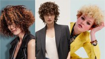 Cheveux courts et bouclés : idées de coiffures pour l'automne 2020
